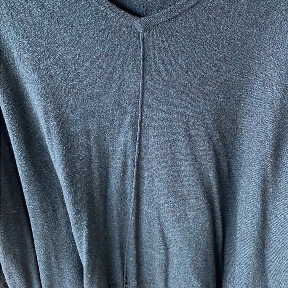 Loft Sweater - S - Picture 3 of 4